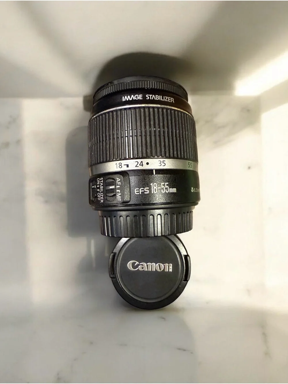Canon EFS 18-55mm f/3.5-5.6 IS Lens for EOS Rebel/7D - Excellent Condition!